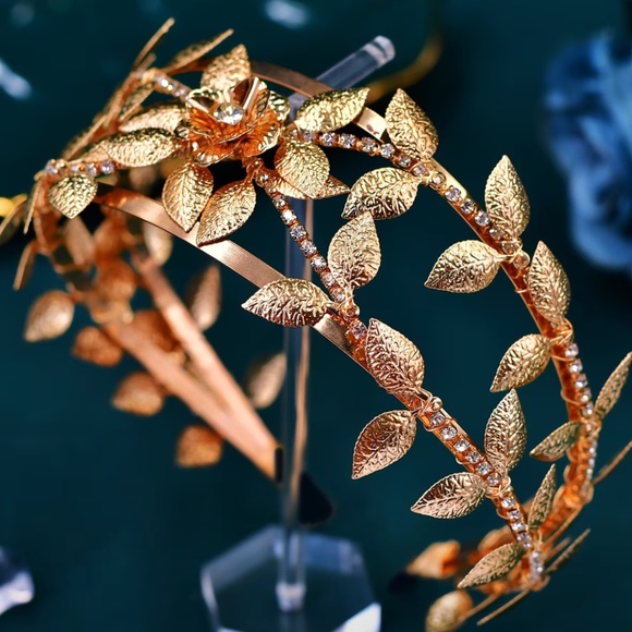 Whimsy_and_Lily Accessories - Gold Floral Rhinestone Headband